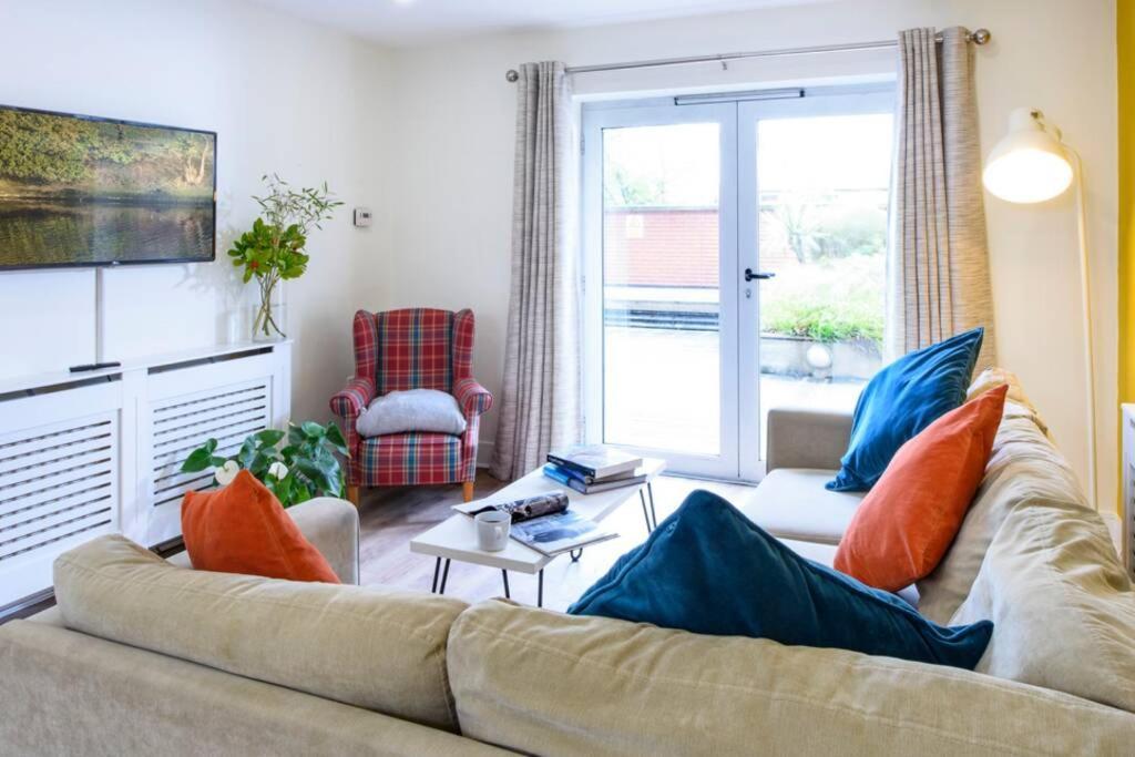 Luxury City Apartment Underground Parking 5* Belfast Bagian luar foto