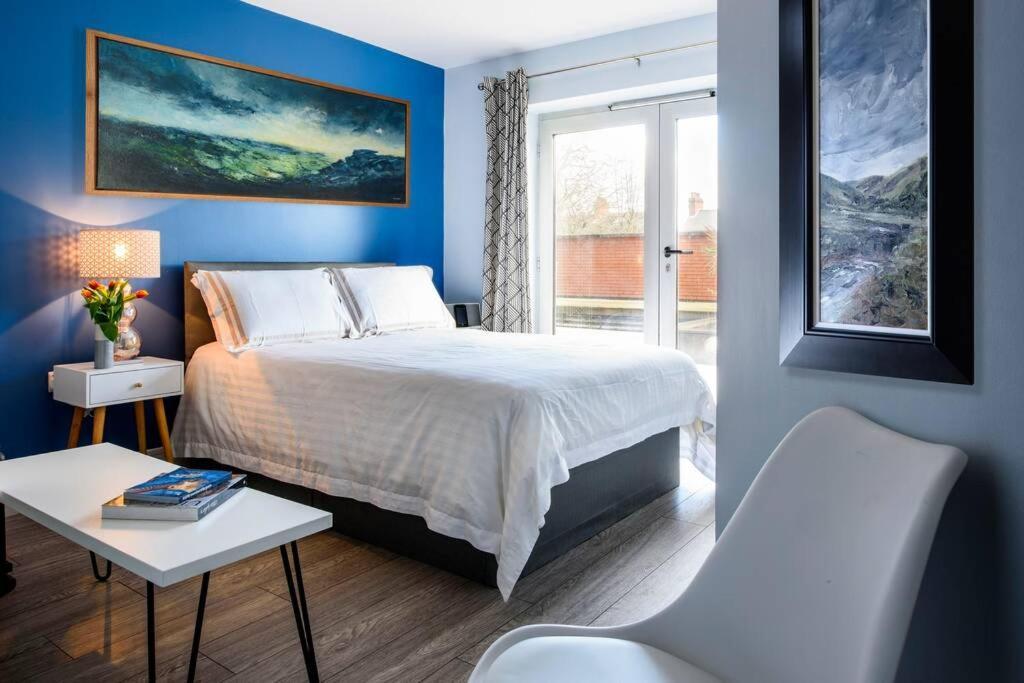Luxury City Apartment Underground Parking 5* Belfast Bagian luar foto